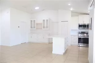 1632 SW 18th St, Cape Coral, FL 33991 - Photo 10
