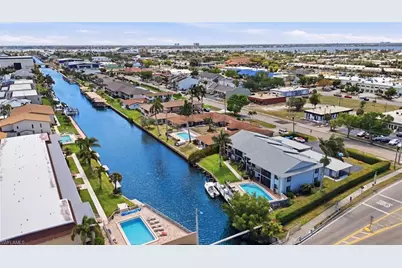 1205 SE 46th Ln #201, Cape Coral, FL 33904 - Photo 4