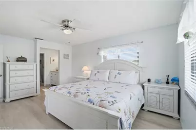 1205 SE 46th Ln #201, Cape Coral, FL 33904 - Photo 12