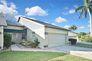 201 McGregor Park Cir, Fort Myers, FL 33908 - Photo 1