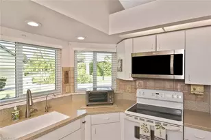 201 McGregor Park Cir, Fort Myers, FL 33908 - Photo 26