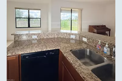 1121 SW 25th St, Cape Coral, FL 33914 - Photo 10