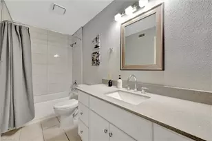 8110 S Woods Cir, Fort Myers, FL 33919 - Photo 24