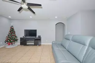 135 SW 31st St, Cape Coral, FL 33914 - Photo 4