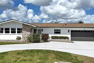 4520 SE 1st Pl, Cape Coral, FL 33904 - Photo 2