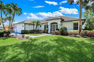 12570 Walden Run Dr, Fort Myers, FL 33913 - Photo 4