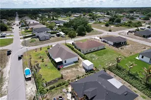 605 Norman Ave, Lehigh Acres, FL 33971 - Photo 30