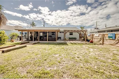 355 Donora Blvd, Fort Myers Beach, FL 33931 - Photo 34