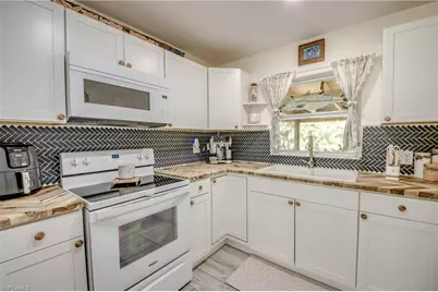 355 Donora Blvd, Fort Myers Beach, FL 33931 - Photo 8