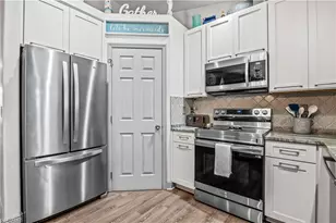 2011 NE 35th St, Cape Coral, FL 33909 - Photo 8