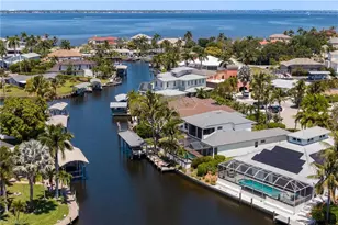 476 Keenan Ct, Fort Myers, FL 33919 - Photo 2