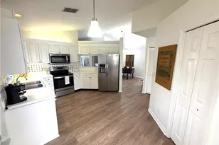 3740 Fieldstone Blvd, Naples, FL 34109 - Photo 8