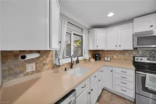 873 Hofstra Dr, Fort Myers, FL 33919 - Photo 12