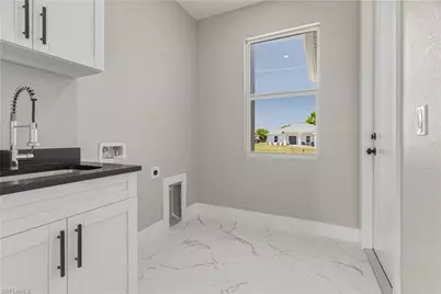 2108 NE 15th Ter, Cape Coral, FL 33909 - Photo 20