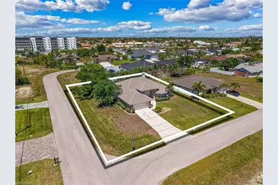 2236 SW 14th Pl, Cape Coral, FL 33991 - Photo 8