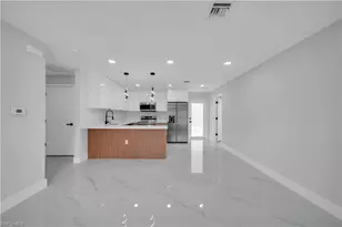 1042 Darlington St, Lehigh Acres, FL 33974 - Photo 4
