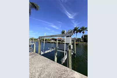 2823 SW 39th Ter, Cape Coral, FL 33914 - Photo 6