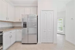 4316 Lemongrass Dr, Fort Myers, FL 33916 - Photo 6
