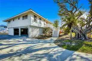 220 Palm Lake Dr, Sanibel, FL 33957 - Photo 36