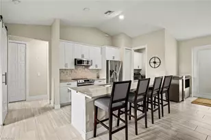 1732 SW 17th Ave, Cape Coral, FL 33991 - Photo 8