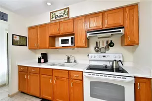45 Desert Candle Cir, Lehigh Acres, FL 33936 - Photo 8
