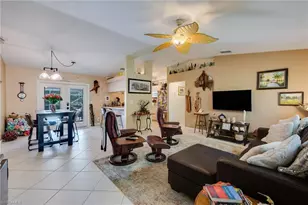 617 SW 9th Ave, Cape Coral, FL 33991 - Photo 8