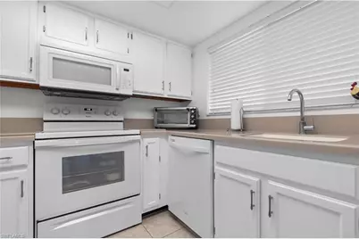 9627 Eaton Gardens Ln #101, Fort Myers, FL 33919 - Photo 6