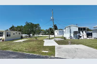 8 Helen Ln, Fort Myers Beach, FL 33931 - Photo 20