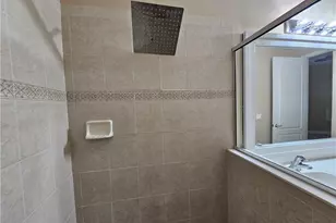 6010 Jonathans Bay Cir, Fort Myers, FL 33908 - Photo 12