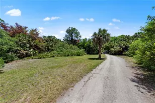 1090 13th St SW, Naples, FL 34117 - Photo 4