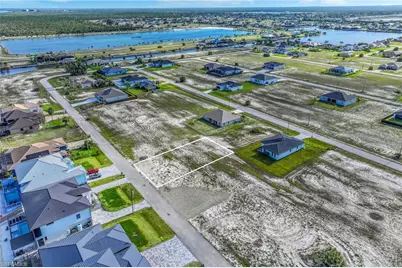 3431 NW 46th Pl, Cape Coral, FL 33993 - Photo 6