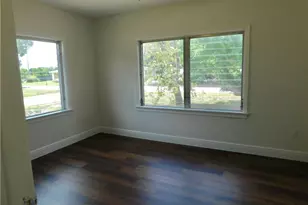 287 Poe Ave, North Fort Myers, FL 33917 - Photo 8