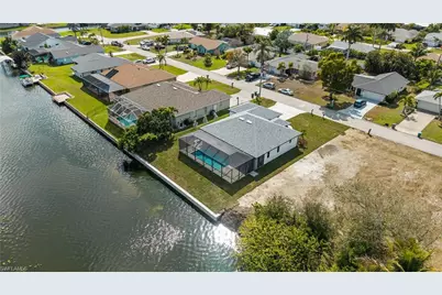 3419 SW 5th Pl, Cape Coral, FL 33993 - Photo 48