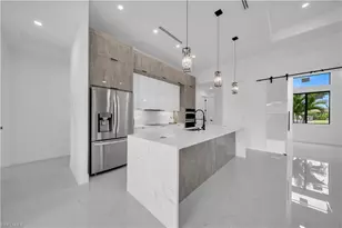 2218 SW 15th Ave, Cape Coral, FL 33991 - Photo 8
