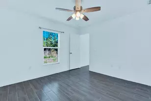 849/851 Bedford Dr, Lehigh Acres, FL 33974 - Photo 12