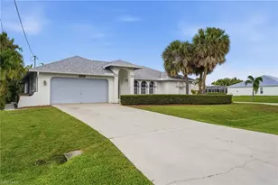 2601 SW 37th Terrace, Cape Coral, FL 33914 - Photo 2