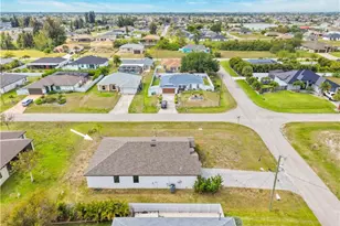 2021 NE 4th Ave, Cape Coral, FL 33909 - Photo 32
