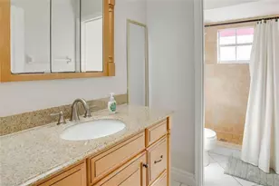 162 SE 22nd St, Cape Coral, FL 33990 - Photo 8