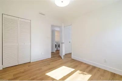 1337 N Alhambra Cir, Naples, FL 34103 - Photo 30