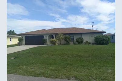 1106 SE 21st Ln, Cape Coral, FL 33990 - Photo 2