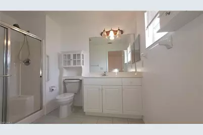 1010 SE 12th Ter, Cape Coral, FL 33990 - Photo 10
