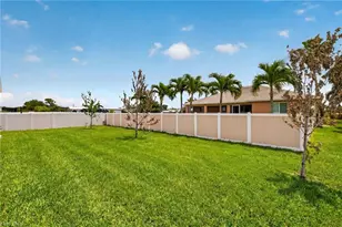 1748 NW 19th St, Cape Coral, FL 33993 - Photo 30