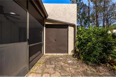 104 Pinebrook Dr, Fort Myers, FL 33907 - Photo 32