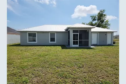 827 NE 23rd Ter, Cape Coral, FL 33909 - Photo 2