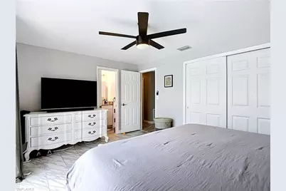 2212 Crystal Dr, Fort Myers, FL 33907 - Photo 16