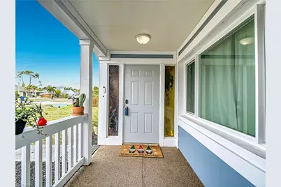 2212 Crystal Dr, Fort Myers, FL 33907 - Photo 2
