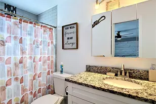 2212 Crystal Dr, Fort Myers, FL 33907 - Photo 18