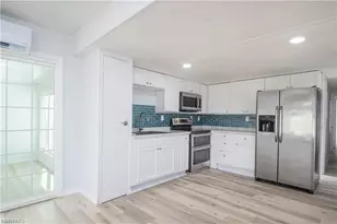 19 Garden Dr, Fort Myers, FL 33908 - Photo 2