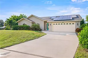 4539 Pine Village Ct, Saint James City, FL 33956 - Photo 2