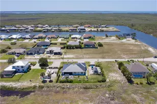 1715 NW 42nd Pl, Cape Coral, FL 33993 - Photo 28